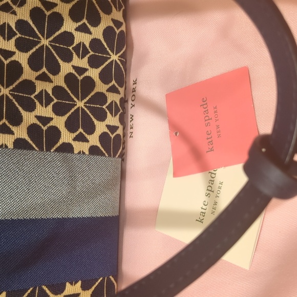 Kate Spade Market Medium Spade Flower Jacquard - Picture 4 of 4